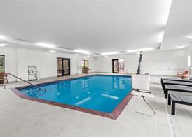 Hampton Inn Harrison 5
