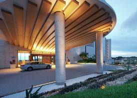 Hilton Okinawa Chatan Resort 4