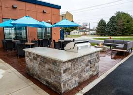 Hampton Inn Paris IL, IL 5