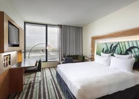Novotel Auckland Airport 5