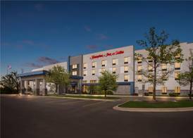 Hampton Inn & Suites Bolingbrook 3
