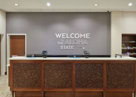 Hampton Inn & Suites Oahu Kapolei - FREE Parking - No Resort Fee 4