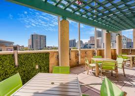 Embassy Suites by Hilton Houston Downtown 2