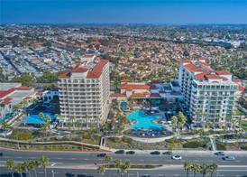 The Waterfront Beach Resort, a Hilton Hotel 5
