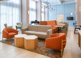Hampton Inn & Suites Redding 5