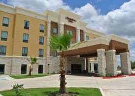 Hampton Inn Carrizo Springs 2