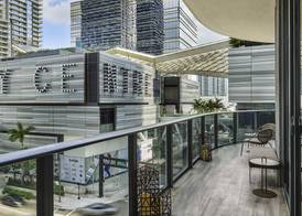 SLS LUX Brickell 5