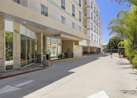 Hampton Inn & Suites Los Angeles/Hollywood, CA 3