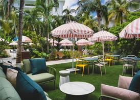 Hampton by Hilton Grand Cayman Seven Mile Beach 2