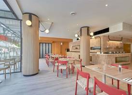 ibis Perth 5