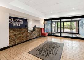 Hampton Inn Pennsville 3