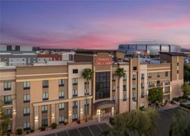 Hampton Inn & Suites Phoenix Glendale-Westgate 5