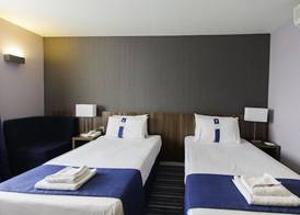 Holiday Inn Express POOLE by IHG 4