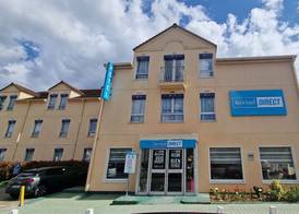 Kyriad Direct Arpajon 5