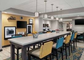 Hampton Inn Champaign Southwest 5