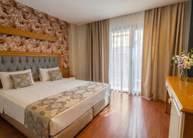 Eliza Hotel 2