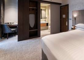 DoubleTree by Hilton Belfast City Ten Square 2