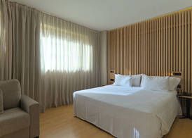 Aparthotel Atenea Barcelona 3