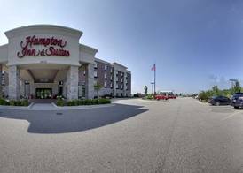 Hampton Inn & Suites Grafton 2