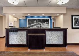 Hampton Inn Morganton 4