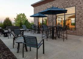 Hampton Inn & Suites Overland Park South 4