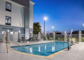 Hampton Inn & Suites Brenham 5