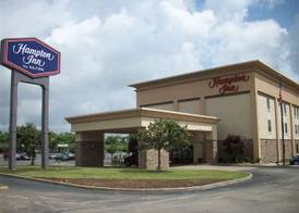 Hampton Inn Uniontown 2