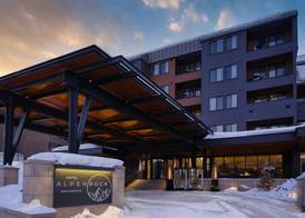 Hotel Alpenrock Breckenridge, Curio Collection by Hilton 3