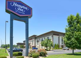 Hampton Inn Carbondale 3