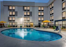 Hampton Inn Kansas City Airport 5