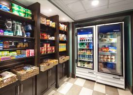 Hampton Inn & Suites by Hilton Toronto Airport 4