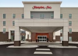 Hampton Inn Brooklyn Park 2