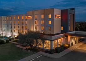Hampton Inn & Suites-Austin Airport 2
