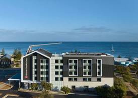 Hilton Garden Inn Busselton 3