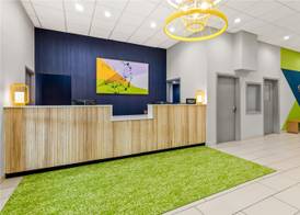 Spark by Hilton Lexington 5