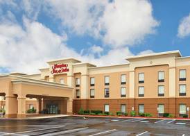 Hampton Inn & Suites Lamar 3