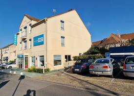 Kyriad Direct Arpajon 4