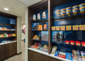 Hampton Inn & Suites - Knoxville Papermill Drive, TN 5