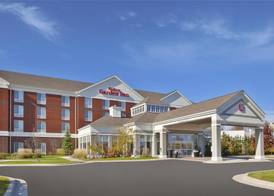 Hilton Garden Inn Detroit/Novi 2