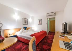 Hotel Boltzmann 4