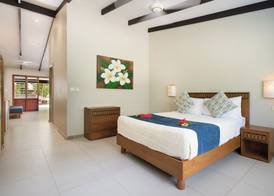 Plantation Island Resort 3