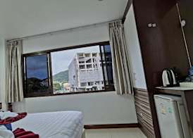 Patong Max Value Hotel 5