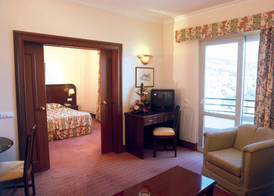 Suite Hotel Jardins Da Ajuda 4