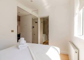 Soho by Excel Apartments 3