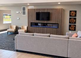 La Quinta Inn & Suites by Wyndham Kaukauna 3