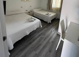 Las Americas 1-Bed Apt Sleeps 5 Pool Parking 2