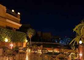 Sol Pyramids inn 2