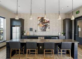 Arts District Apartments By Landing 2