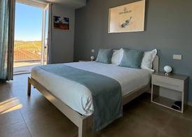 Dellavalle Guest House 2