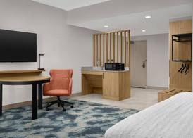 Hampton Inn By Hilton East Peoria 5